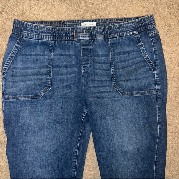 Lane Bryant Mid Rise Boyfriend Jogger Jeans Pull On Medium Wash Size 20 - Picture 8 of 13